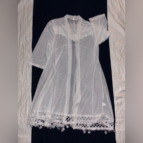 Simply Couture Ivory Lace Overlay(0028) - Picture 1 of 10